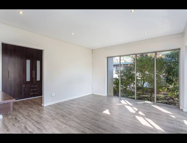 5 BEDROOM FREESTANDING TO LET IN STONEHURST MOUNTAIN ESTATE